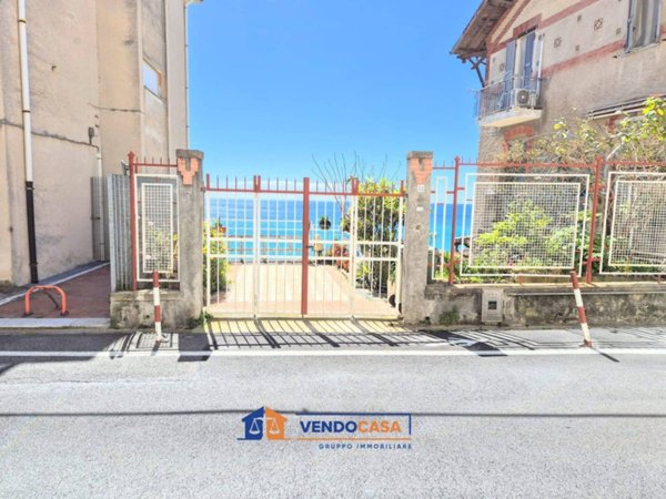 appartamento in vendita a Finale Ligure