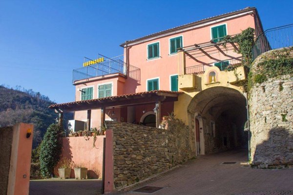 negozio in vendita a Finale Ligure