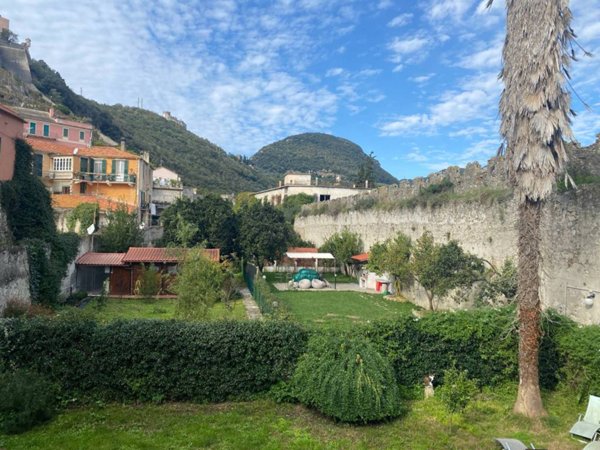 appartamento in vendita a Finale Ligure