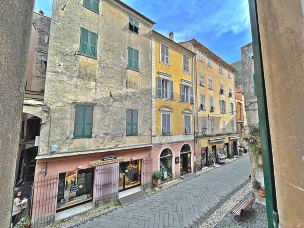 appartamento in vendita a Finale Ligure
