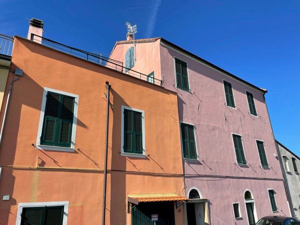 appartamento in vendita a Finale Ligure in zona Gorra