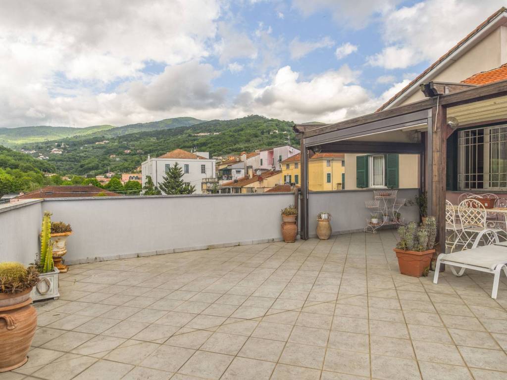 appartamento in vendita a Finale Ligure