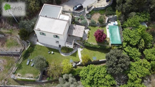 casa indipendente in vendita a Finale Ligure in zona Varigotti