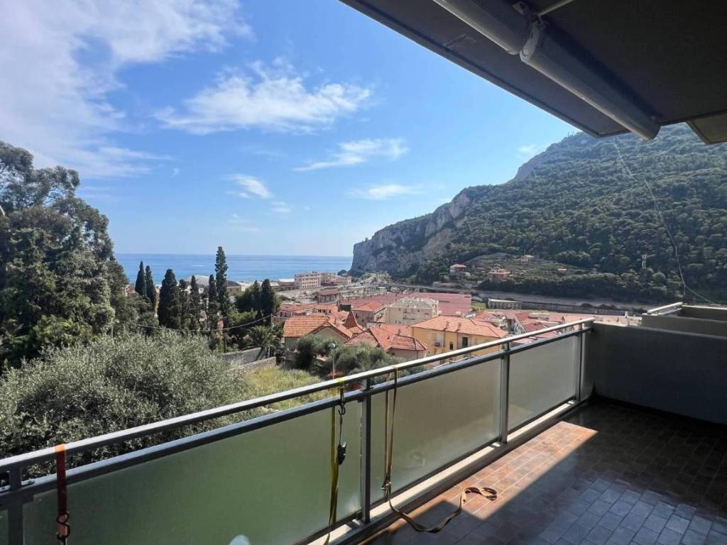 appartamento in vendita a Finale Ligure