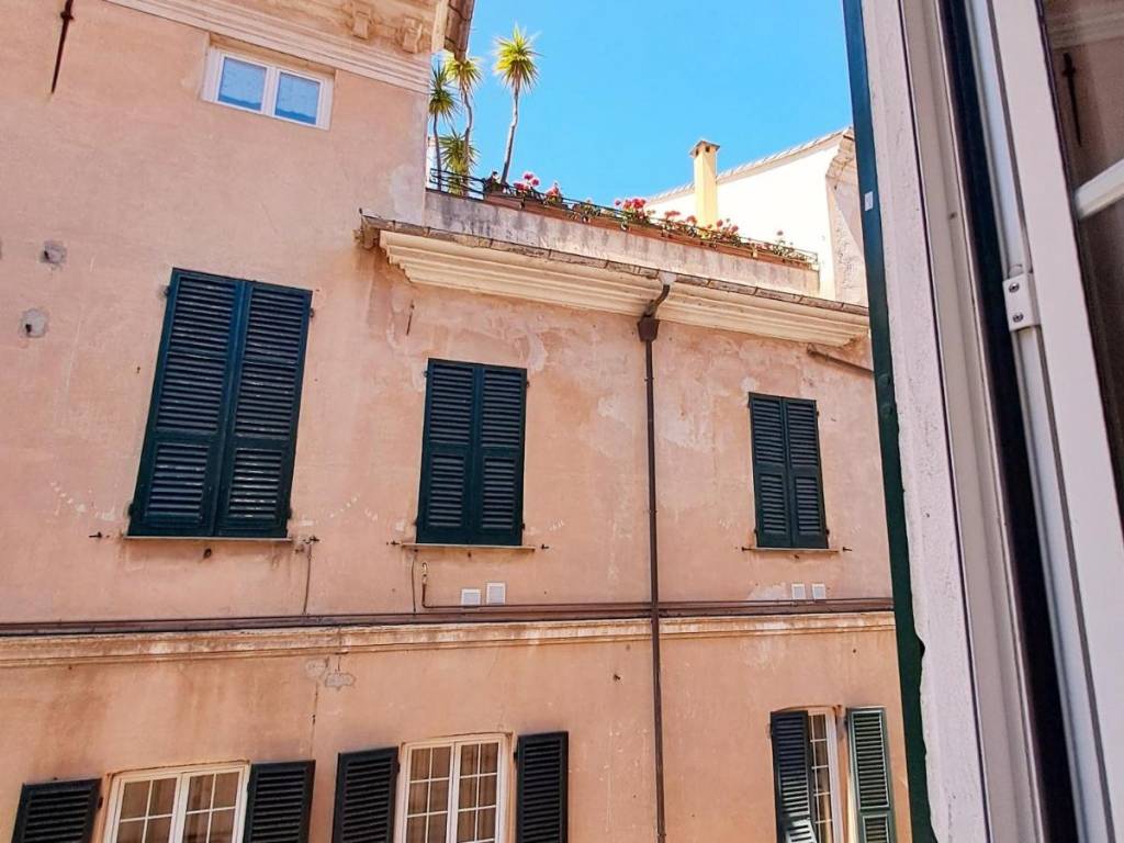 appartamento in vendita a Finale Ligure