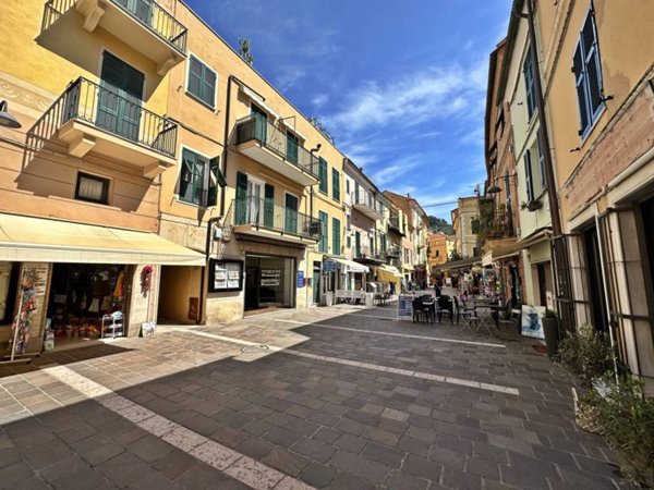 appartamento in vendita a Finale Ligure