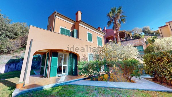 appartamento in vendita a Finale Ligure