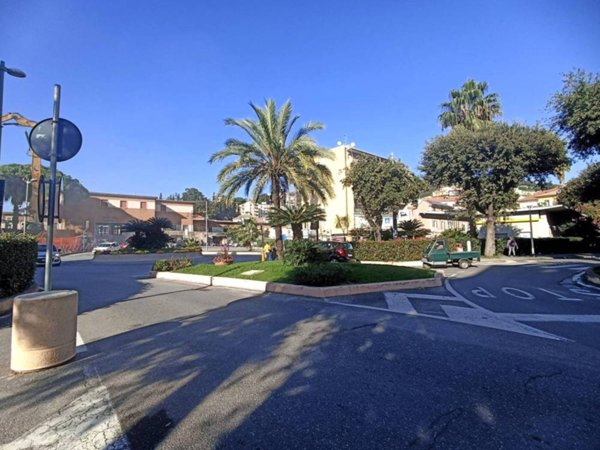 trivano in vendita a Finale Ligure
