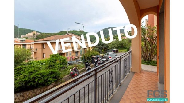 appartamento in vendita a Finale Ligure in zona Calvisio