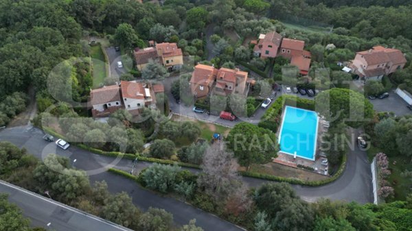 appartamento in vendita a Finale Ligure