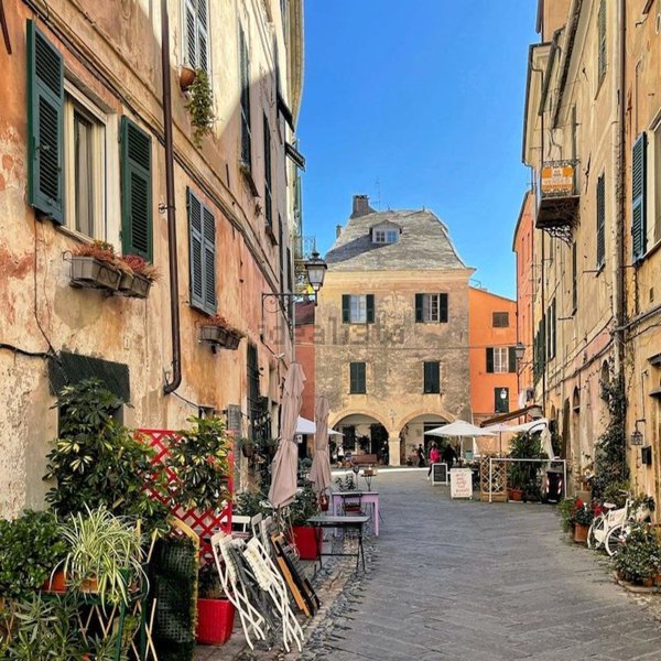 appartamento in vendita a Finale Ligure