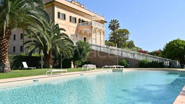 appartamento in vendita a Finale Ligure in zona Calvisio