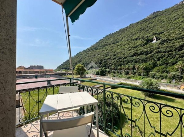 appartamento in vendita a Finale Ligure