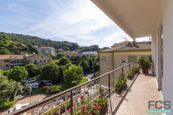 appartamento in vendita a Finale Ligure