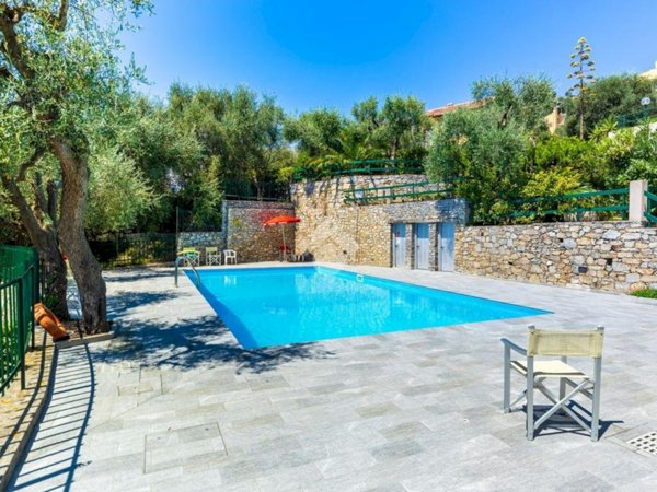 appartamento in vendita a Finale Ligure