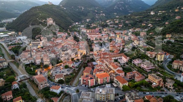 appartamento in vendita a Finale Ligure