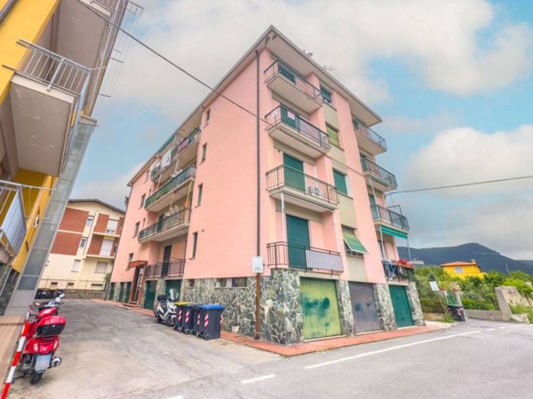 appartamento in vendita a Finale Ligure