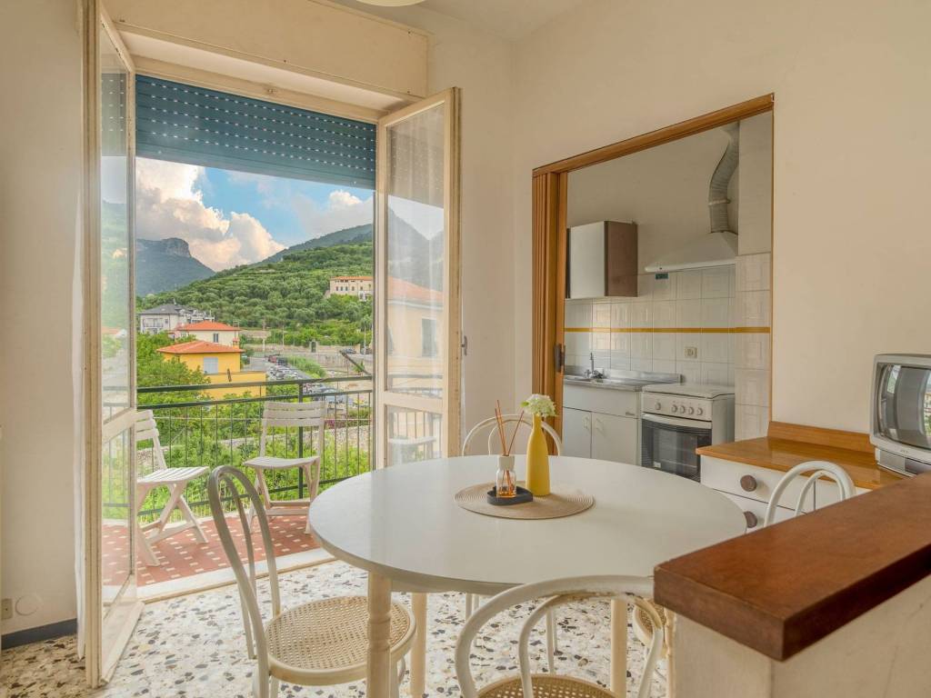 appartamento in vendita a Finale Ligure