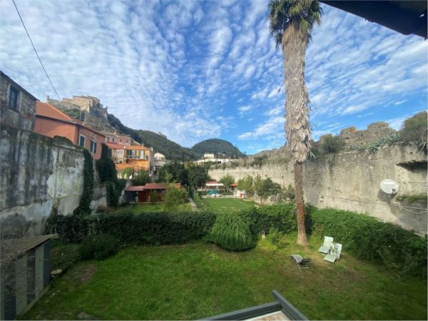 appartamento in vendita a Finale Ligure