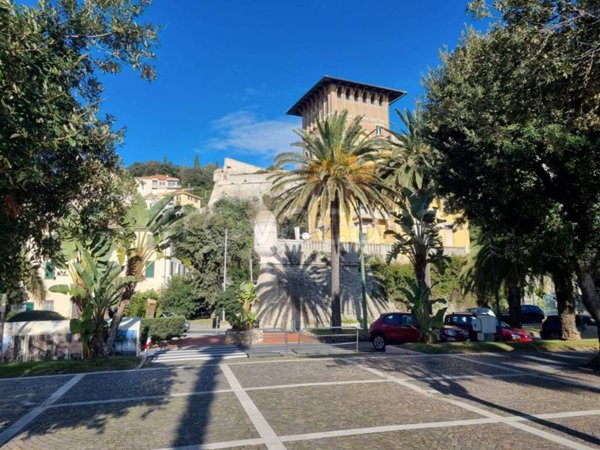 appartamento in vendita a Finale Ligure