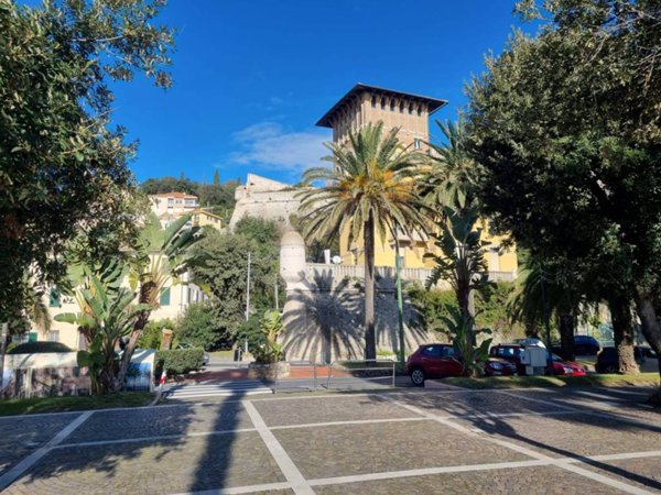 appartamento in vendita a Finale Ligure