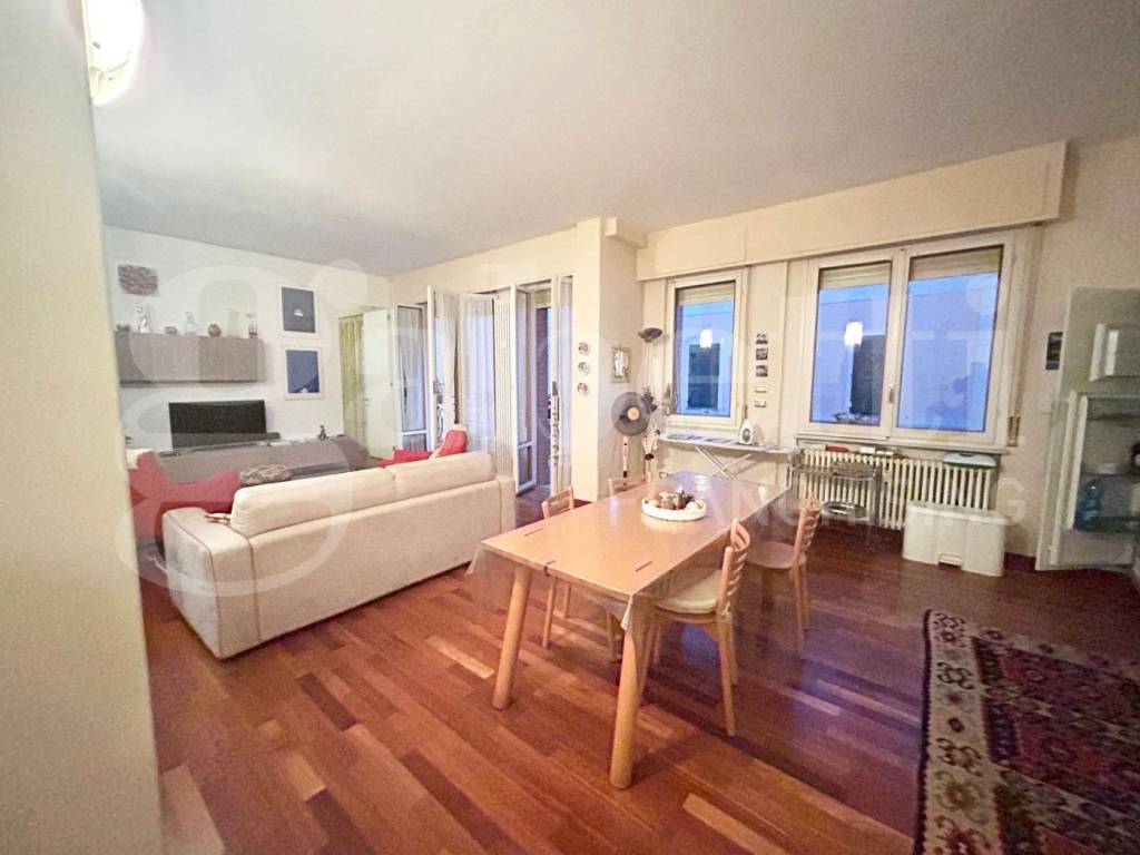 appartamento in vendita a Finale Ligure