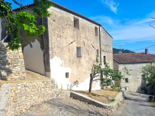 appartamento in vendita a Finale Ligure