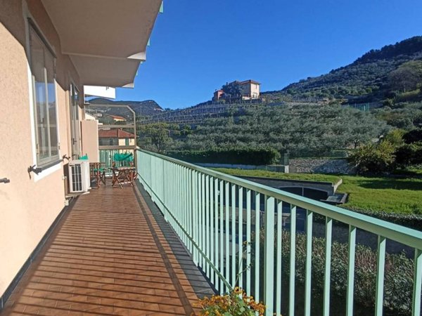 appartamento in vendita a Finale Ligure