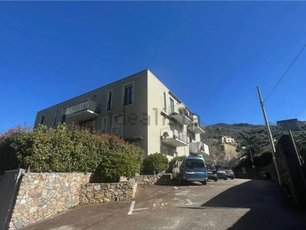 appartamento in vendita a Finale Ligure