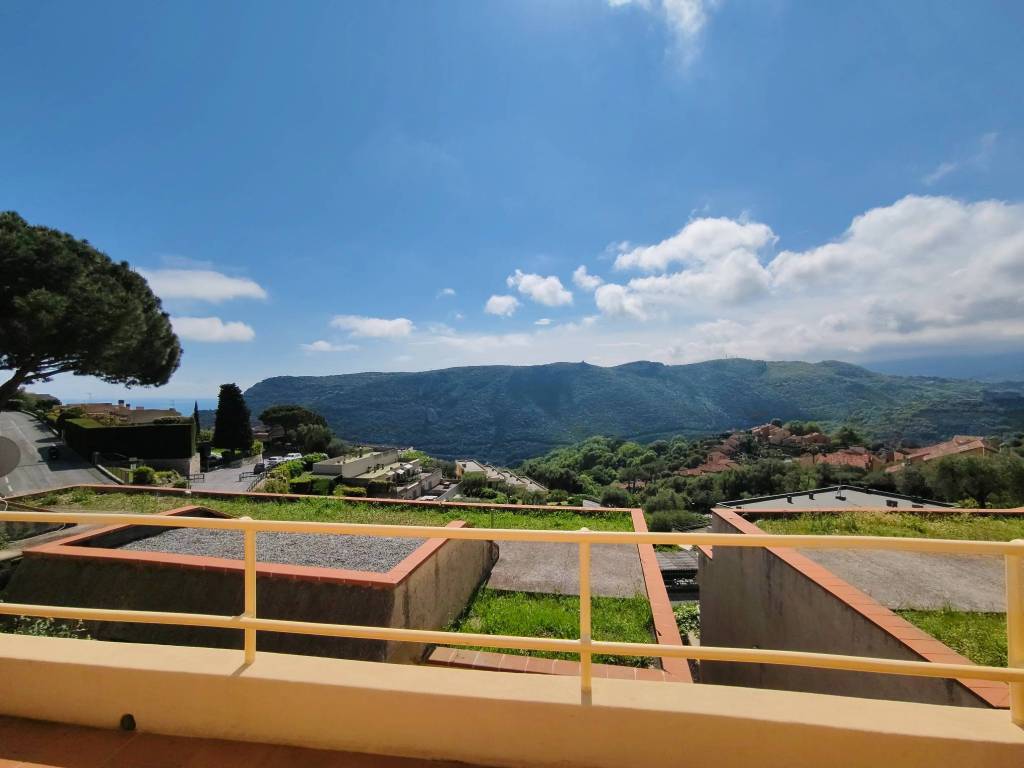 appartamento in vendita a Finale Ligure