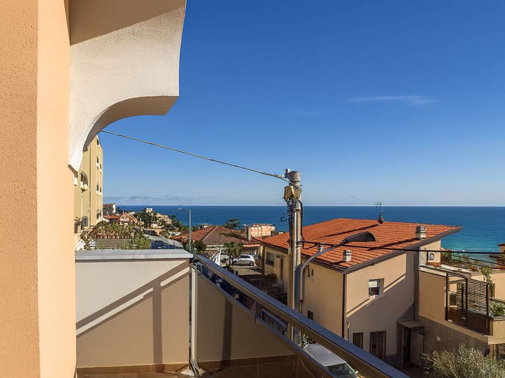 appartamento in vendita a Finale Ligure