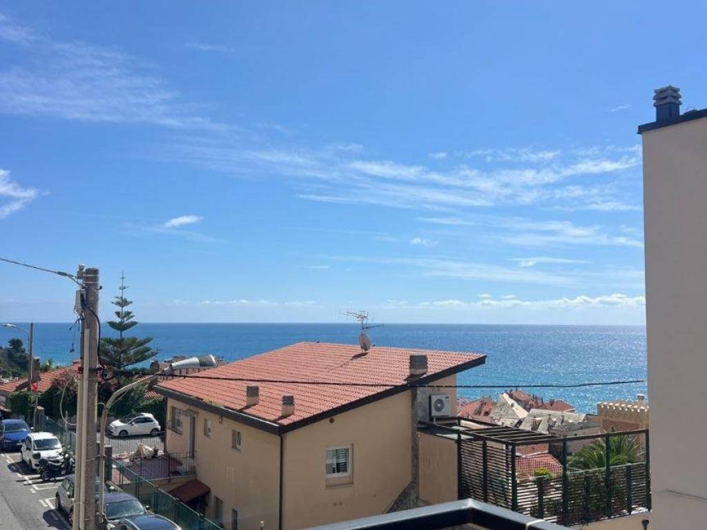 appartamento in vendita a Finale Ligure