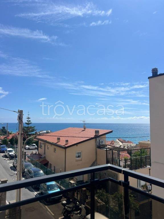 appartamento in vendita a Finale Ligure