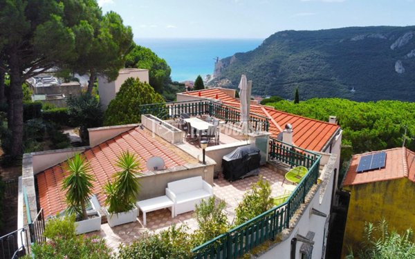 appartamento in vendita a Finale Ligure