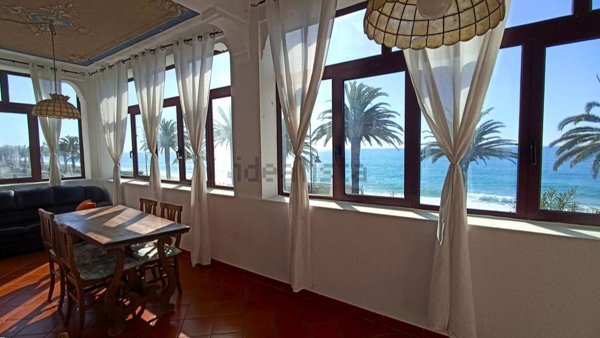 appartamento in vendita a Finale Ligure in zona Varigotti