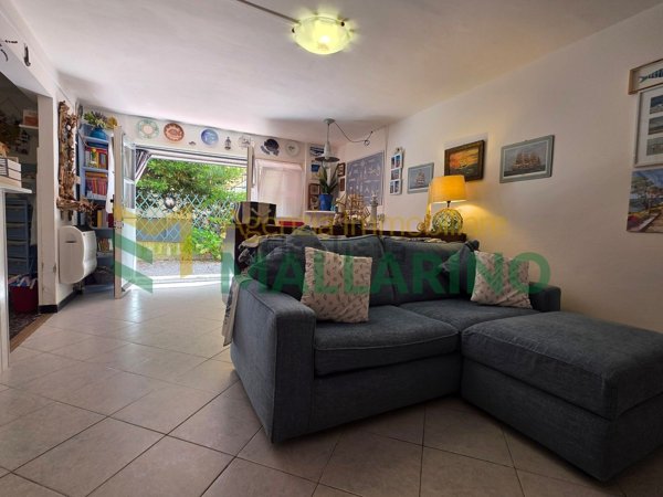 appartamento in vendita a Finale Ligure