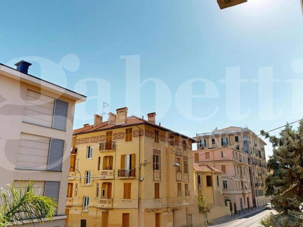 appartamento in vendita a Finale Ligure