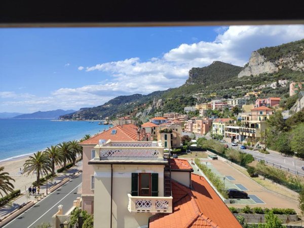 appartamento in vendita a Finale Ligure in zona Varigotti