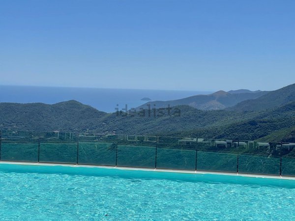 appartamento in vendita a Finale Ligure
