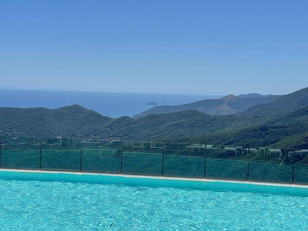 appartamento in vendita a Finale Ligure
