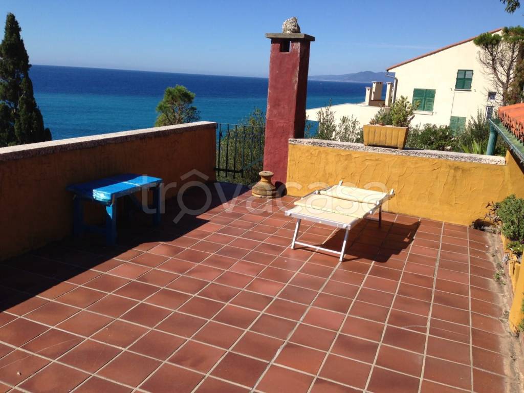 casa indipendente in vendita a Finale Ligure in zona Varigotti