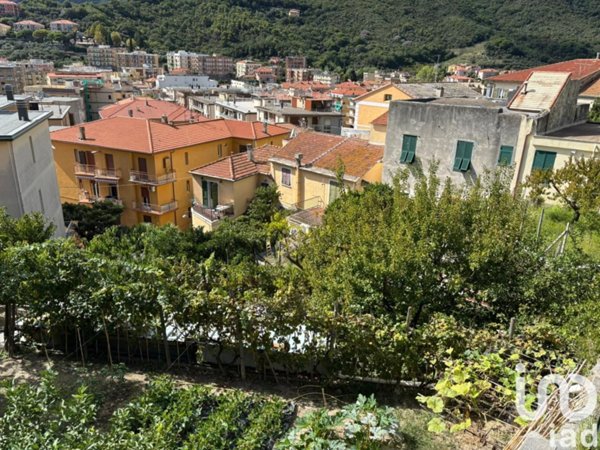 appartamento in vendita a Finale Ligure