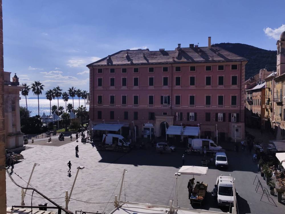 appartamento in vendita a Finale Ligure