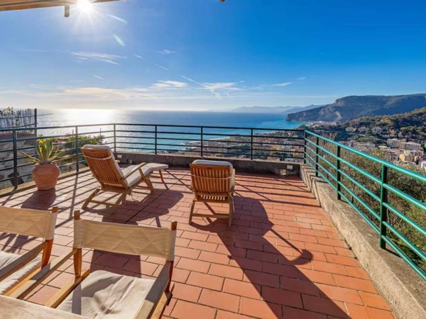 casa indipendente in vendita a Finale Ligure