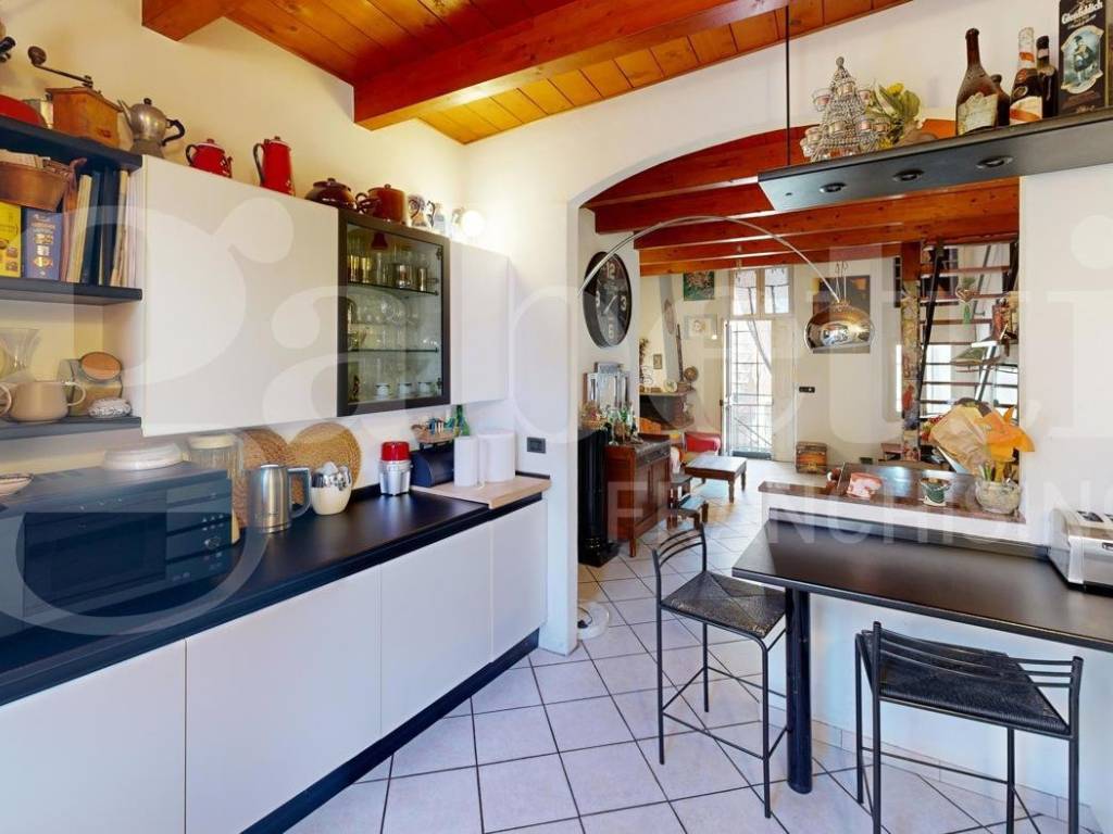 appartamento in vendita a Finale Ligure