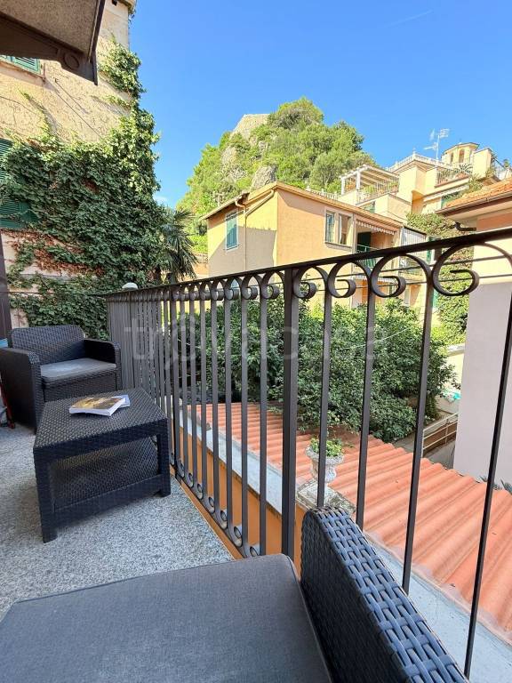 appartamento in vendita a Finale Ligure