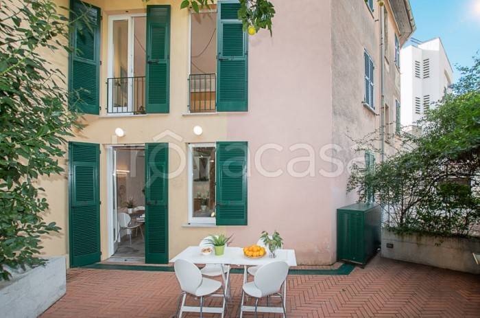 appartamento in vendita a Finale Ligure in zona Varigotti