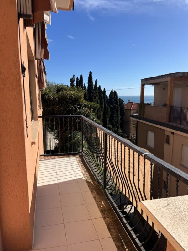 appartamento in vendita a Finale Ligure