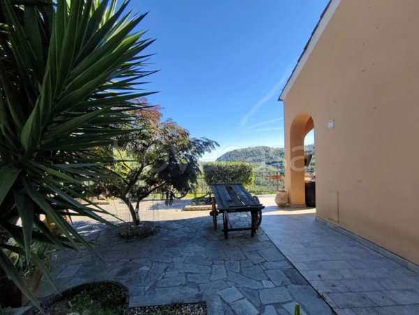 casa indipendente in vendita a Finale Ligure