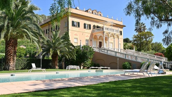 appartamento in vendita a Finale Ligure